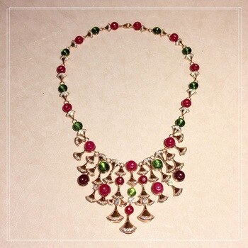 Fashion trend high-end temperament Red necklace Ms. The banquet The dance party Free shipping The high quality love